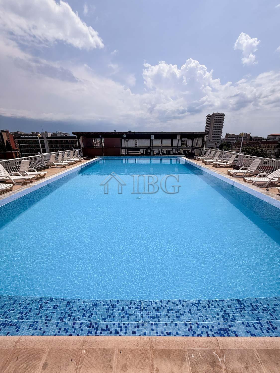 Renovated One-Bedroom Apartment with Large Terrace Barco Del Sol, Sunny Beach — main photo