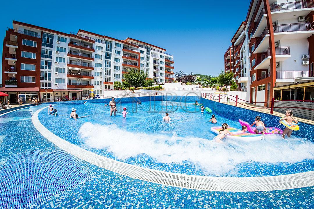 1-Bedroom Apartment with Sea View in Panorama Fort Noks, Sveti Vlas — Burgas