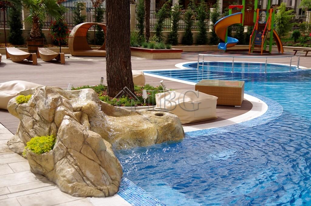 1-Bedroom Apartment with Pool View in Harmony Palace, Sunny Beach — photo 2