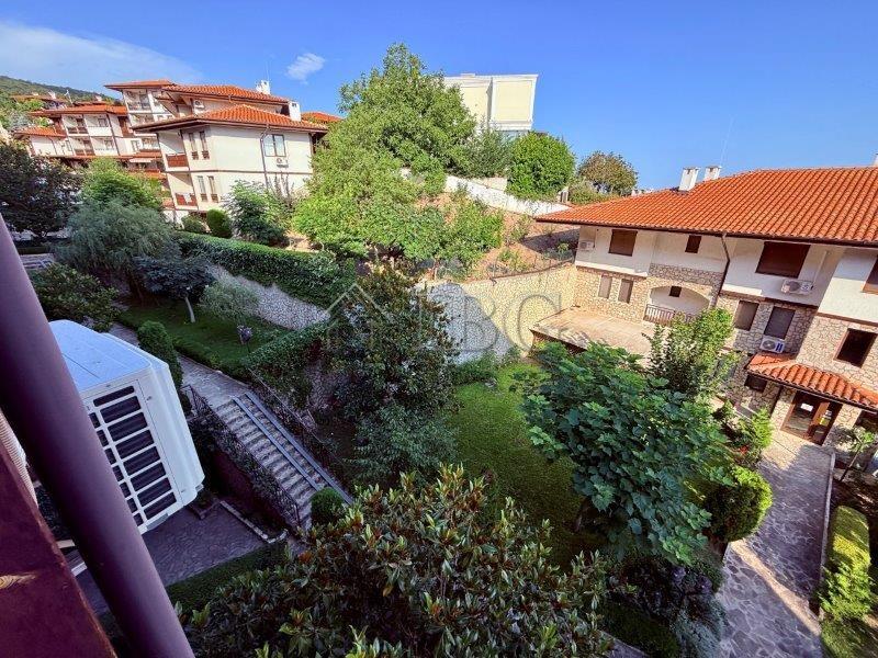 First Line to the Sea! One-Bedroom Apartment Arena 1, Sveti Vlas — photo 6 of 25