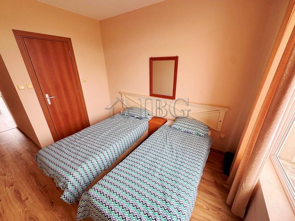 Furnished 1-Bedroom Apartment with Pool View in Dawn Park, Sunny Beach — photo 10 of 14