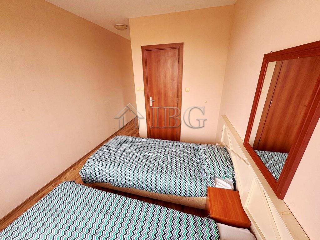Furnished 1-Bedroom Apartment with Pool View in Dawn Park, Sunny Beach — photo 11 of 14