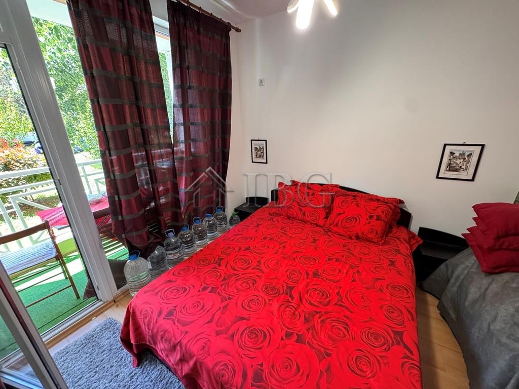 Price Reduced - Furnished 1-Bedroom Apartment with Garden View in Sunny Day 6 — photo 11 of 15