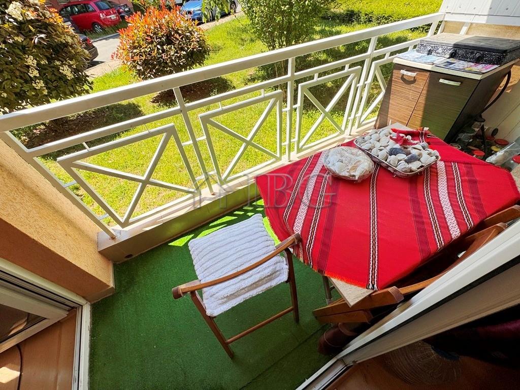 Price Reduced - Furnished 1-Bedroom Apartment with Garden View in Sunny Day 6 — photo 4 of 15