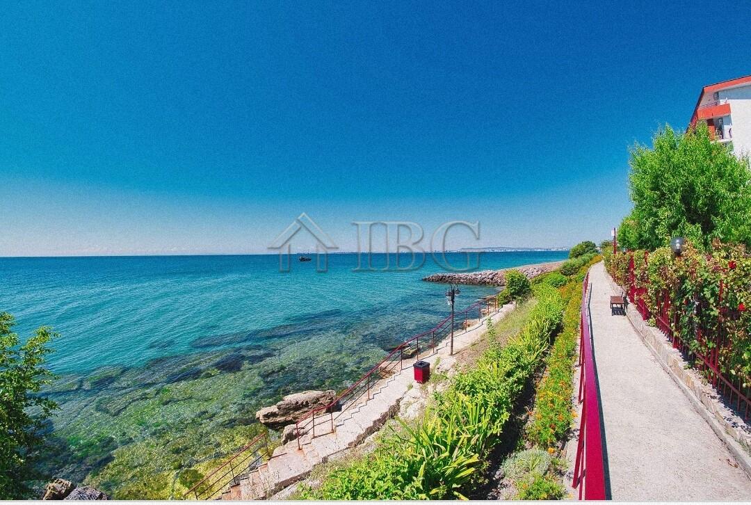 1-Bedroom Apartment with Sea View in Panorama Fort Noks, Sveti Vlas — photo 16 of 20