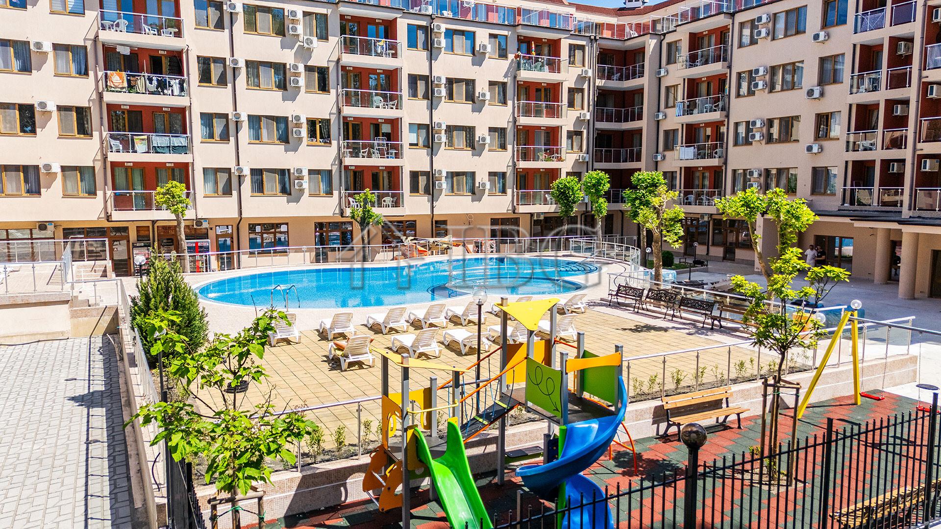 Furnished Studio with Pool View in Nessebar Fort Residence, Sunny Beach — photo 24 of 25