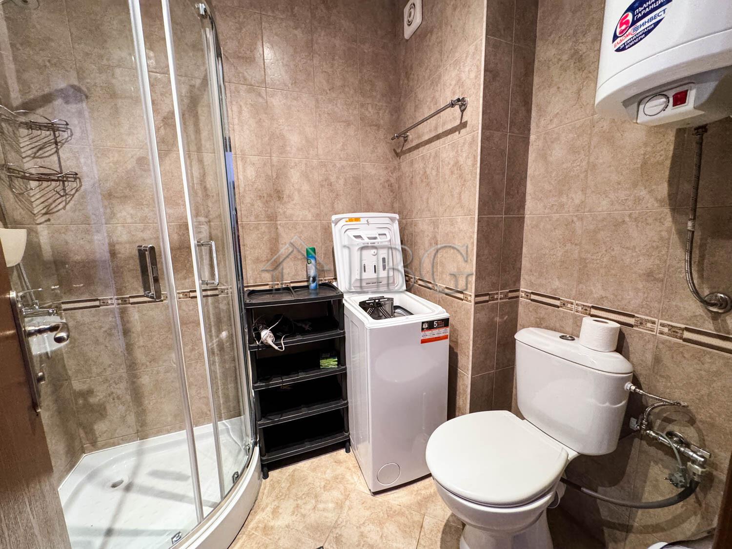 Furnished Studio with Pool View in Panorama Bay 2, Sveti Vlas — photo 19 of 20