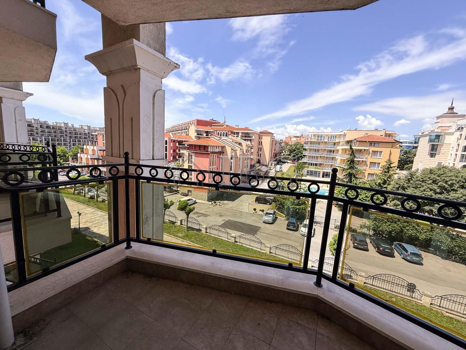 Apartment with 1 bedroom and Partial Sea View in Sunset Resort, Pomorie — photo 22 of 25