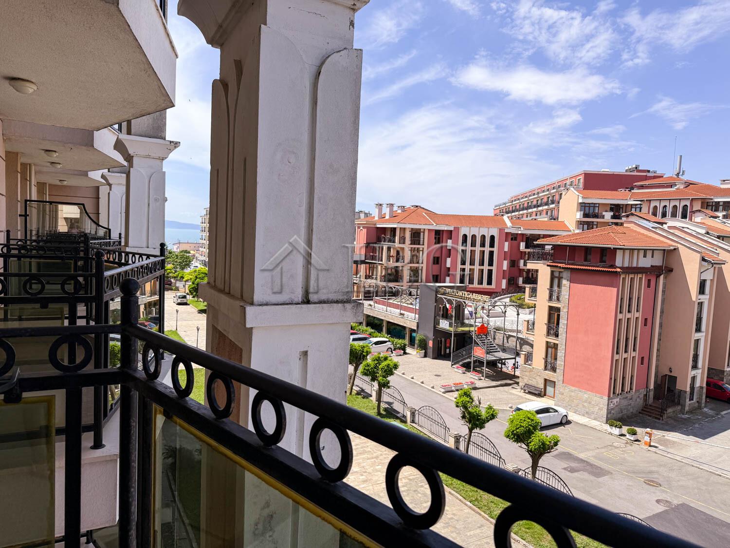 Apartment with 1 bedroom and Partial Sea View in Sunset Resort, Pomorie — photo 23 of 25