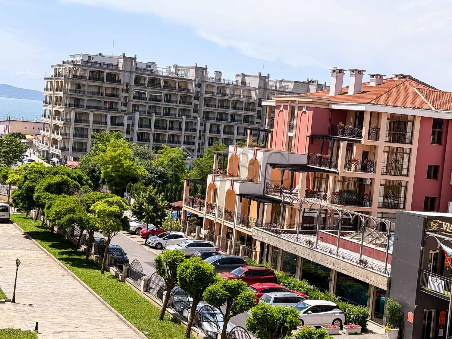 Apartment with 1 bedroom and Partial Sea View in Sunset Resort, Pomorie — photo 25 of 25
