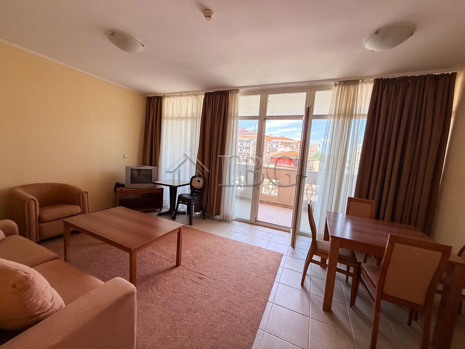 Apartment with 1 Bedroom and Side Sea View in Sunset Resort, Beta Building, Pomorie — photo 19 of 25