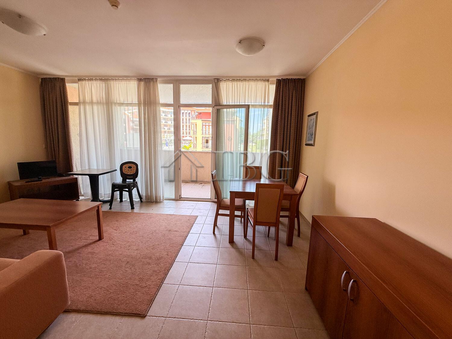 Apartment with 1 bedroom in Sunset Resort, Beta Building, Pomorie — photo 8 of 25