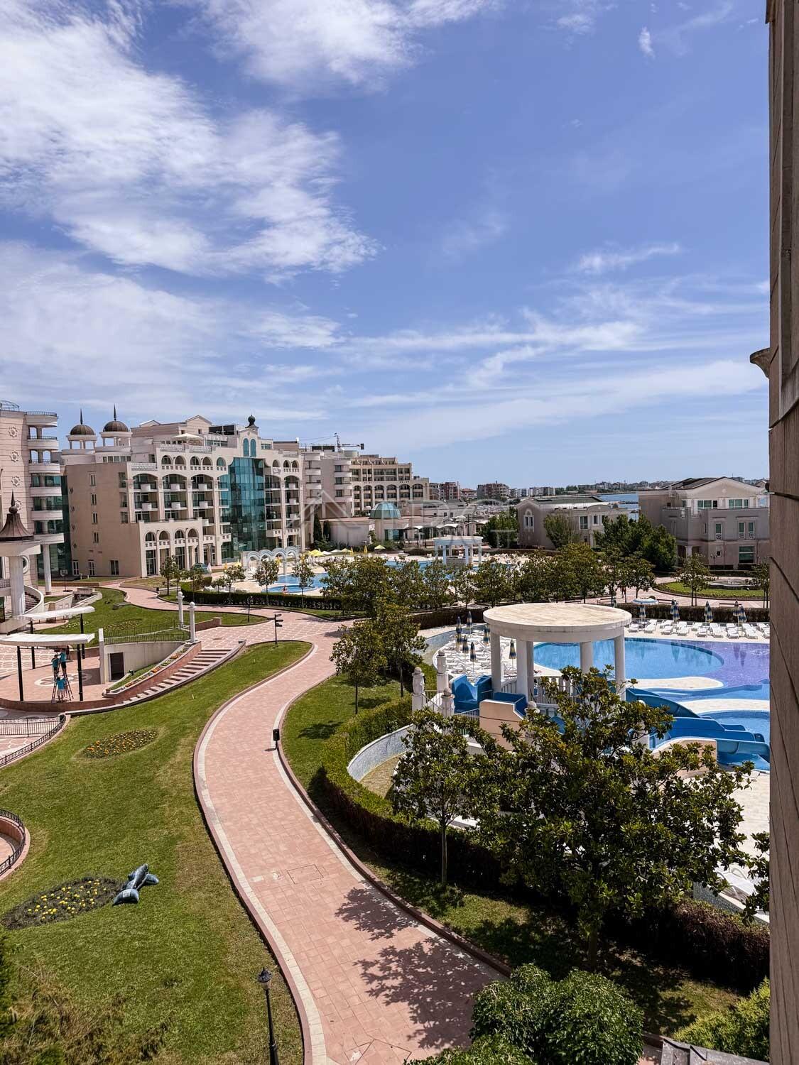 Apartment with 1 bedroom and Partial Sea View in Sunset Resort, Pomorie — Pomorie