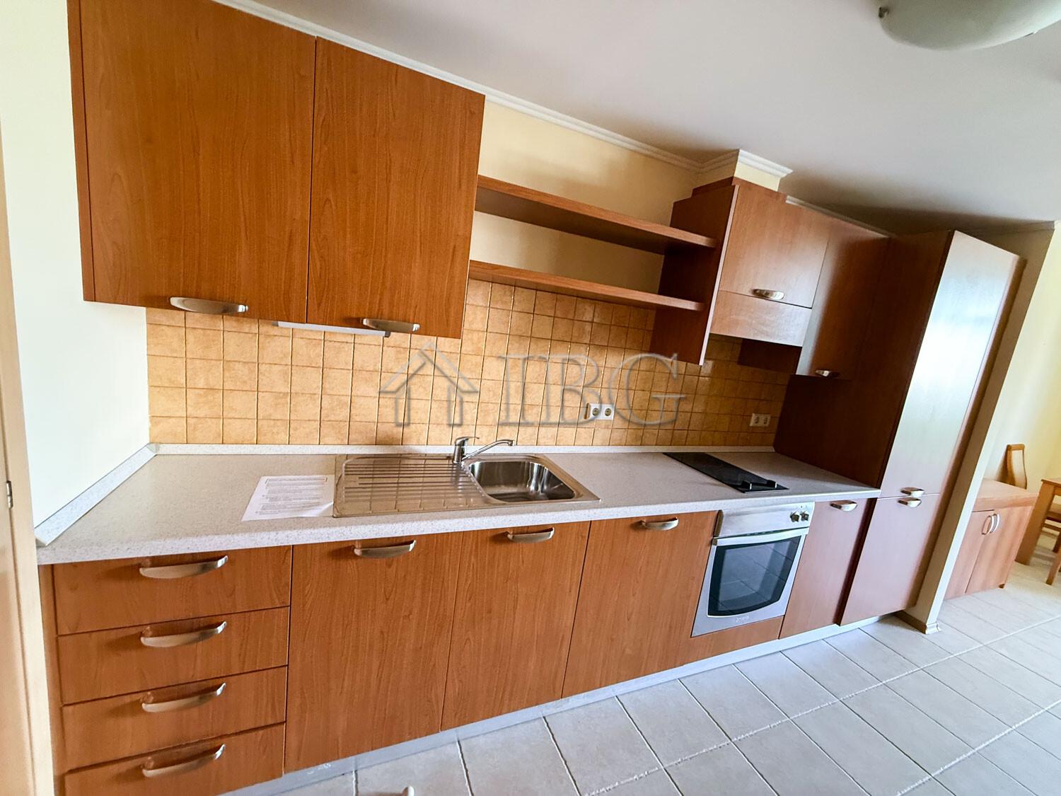 Apartment with 1 bedroom and Partial Sea View in Sunset Resort, Pomorie — photo 5 of 25