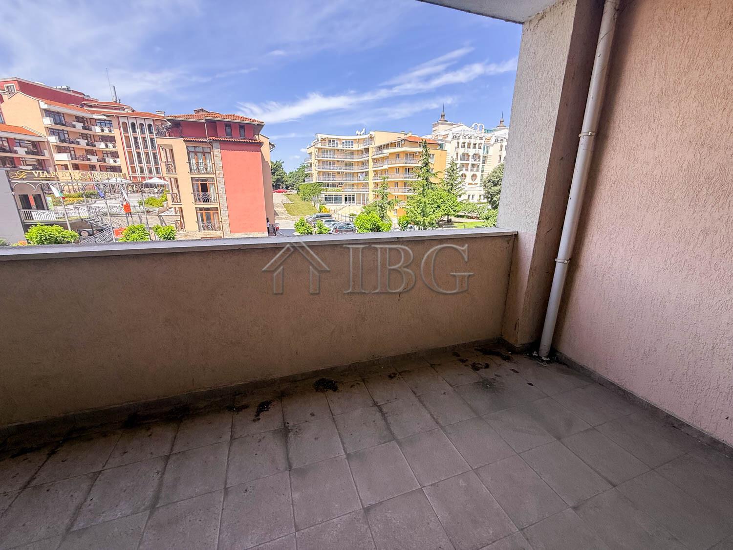 Apartment with 1 bedroom in Sunset Resort, Beta Building, Pomorie — photo 4 of 25