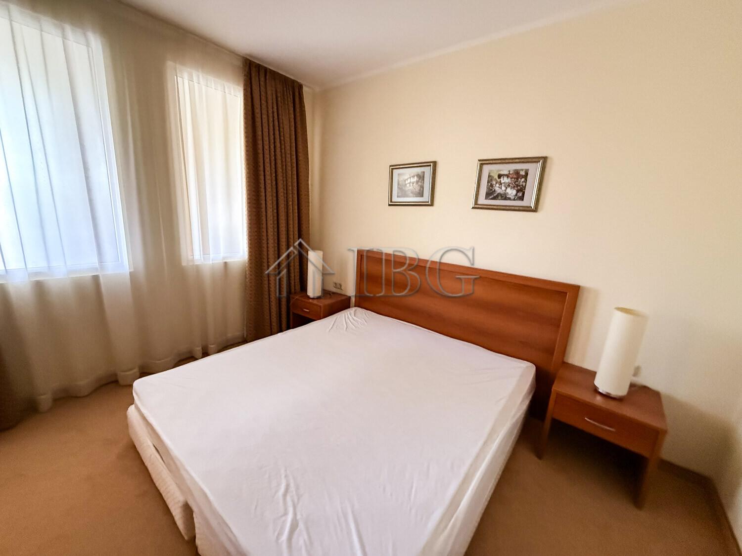 Apartment with 1 bedroom and Partial Sea View in Sunset Resort, Pomorie — photo 14 of 25
