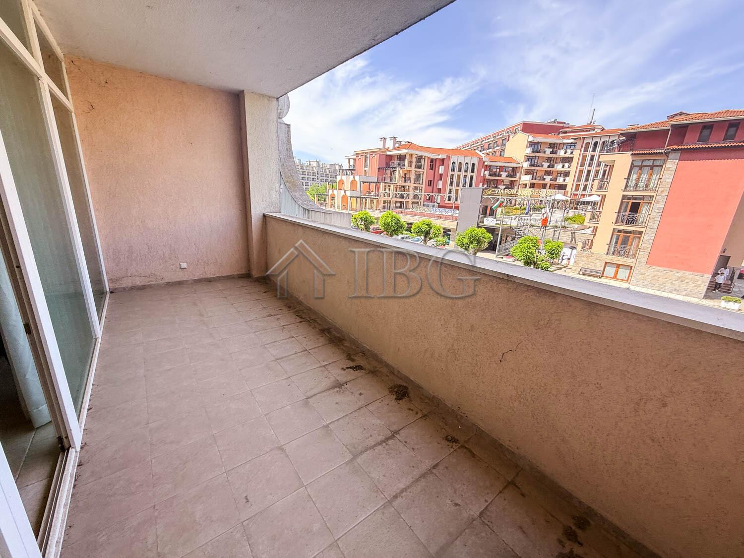 Apartment with 1 bedroom in Sunset Resort, Beta Building, Pomorie — photo 5 of 25