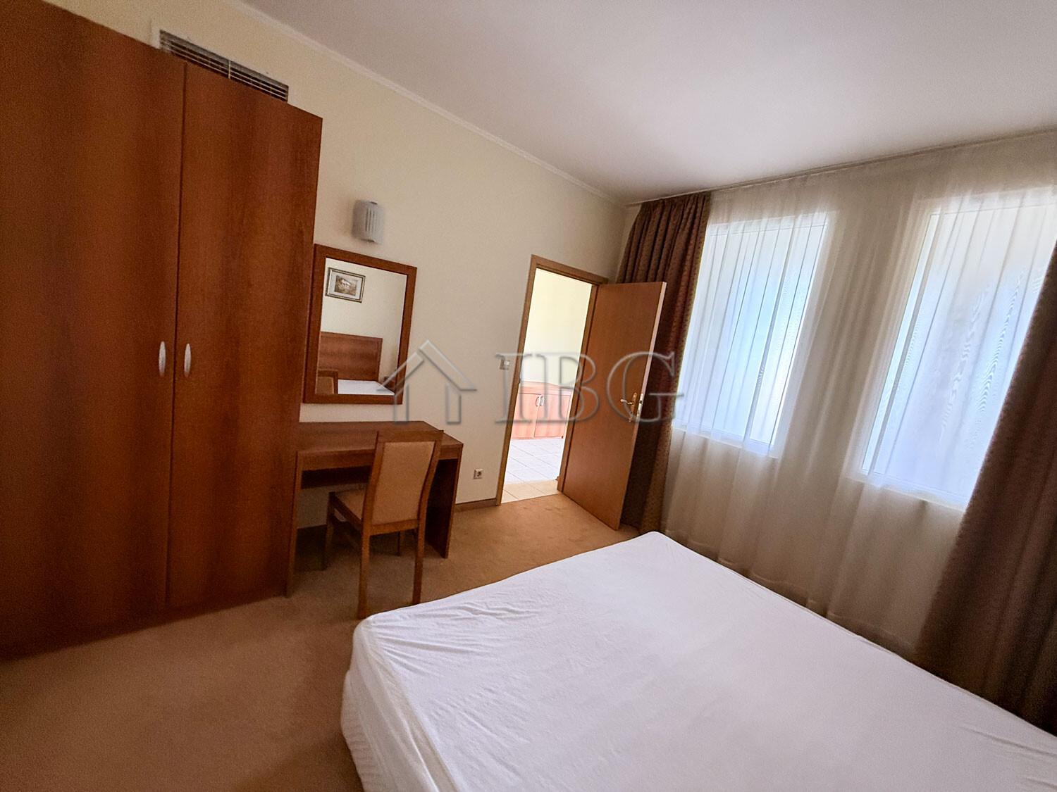 Apartment with 1 bedroom and Partial Sea View in Sunset Resort, Pomorie — photo 15 of 25