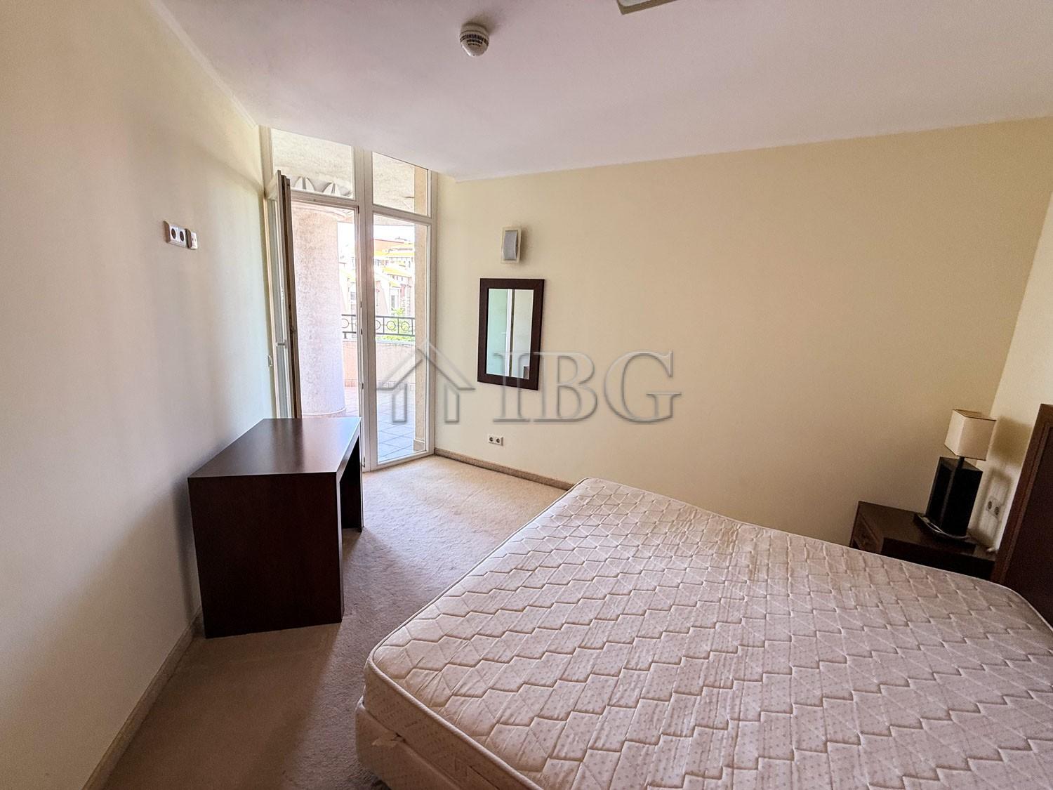 Spacious 2-Bedroom Apartment with Side Sea View in Sunset Resort, Pomorie — photo 21 of 25