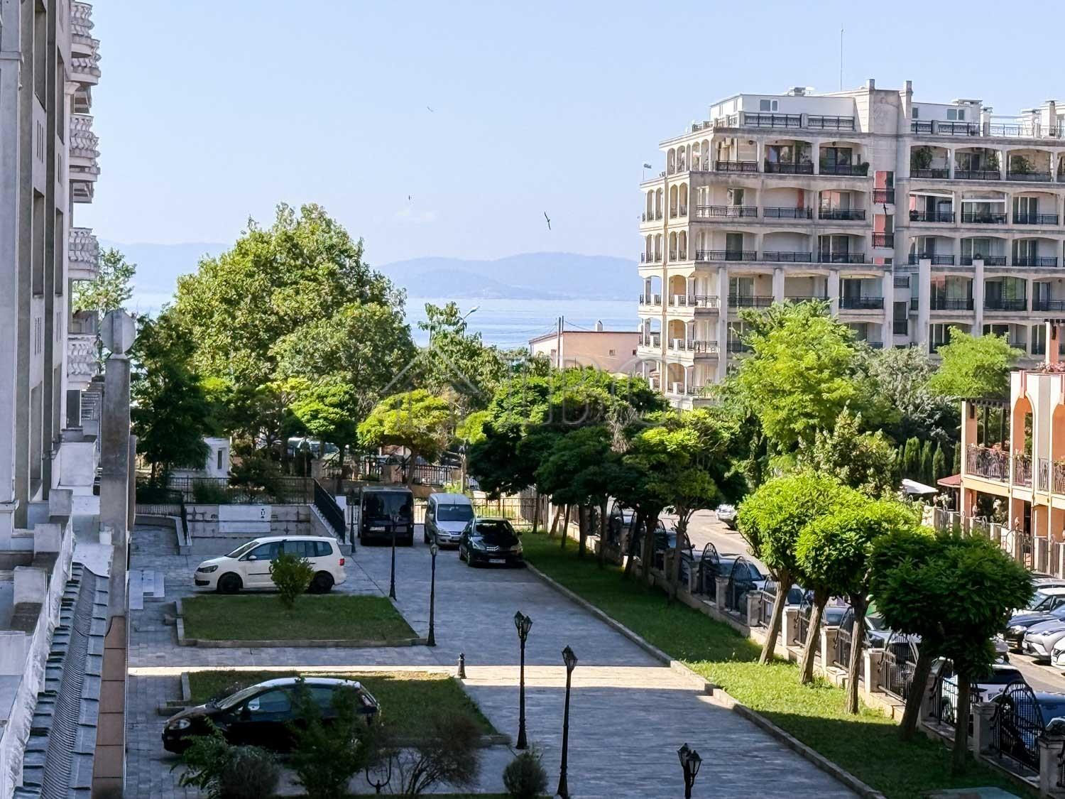 Spacious 2-Bedroom Apartment with Side Sea View in Sunset Resort, Pomorie — photo 5 of 25