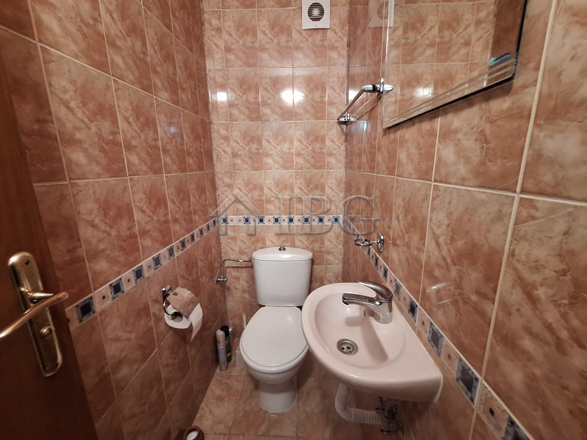 Big 97 sq.m. 1-bedroom apartment in Semiramida Gardens, Sunny Beach — photo 17 of 18