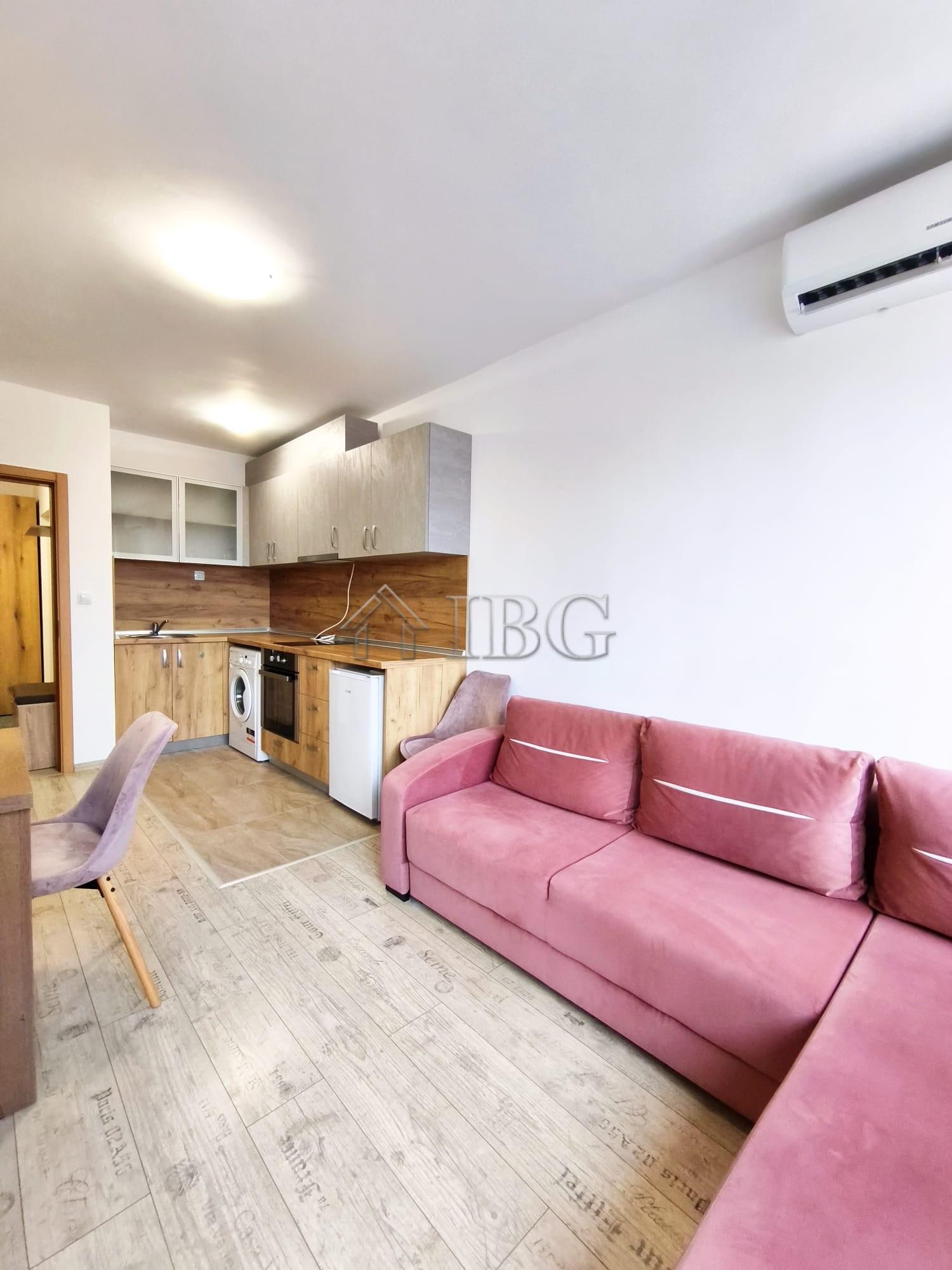Excellent 2-room Apartment for Sale Nessebar, Cherno More 2 Quarter — photo 8 of 12