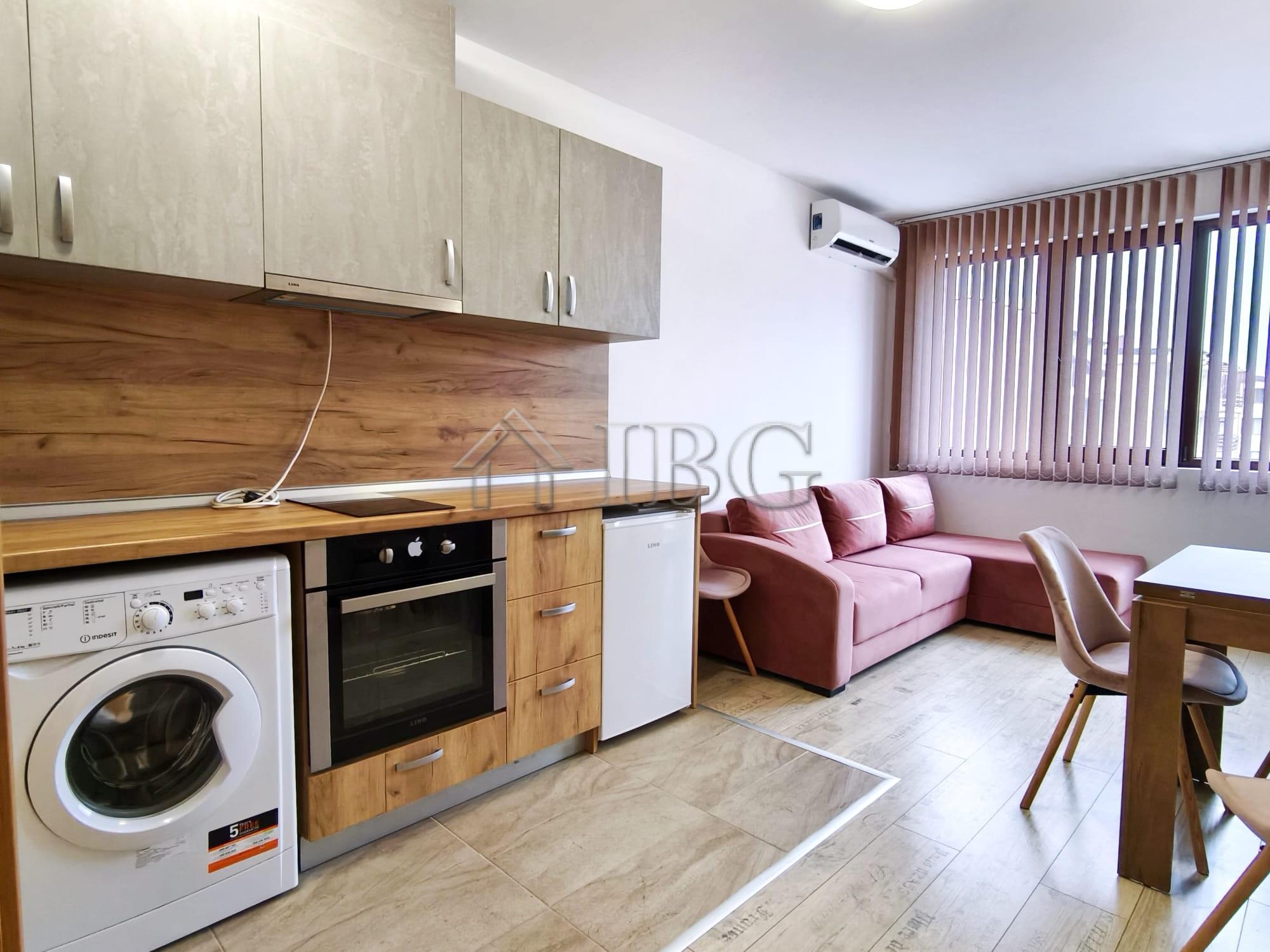 Excellent 2-room Apartment for Sale Nessebar, Cherno More 2 Quarter — photo 9 of 12