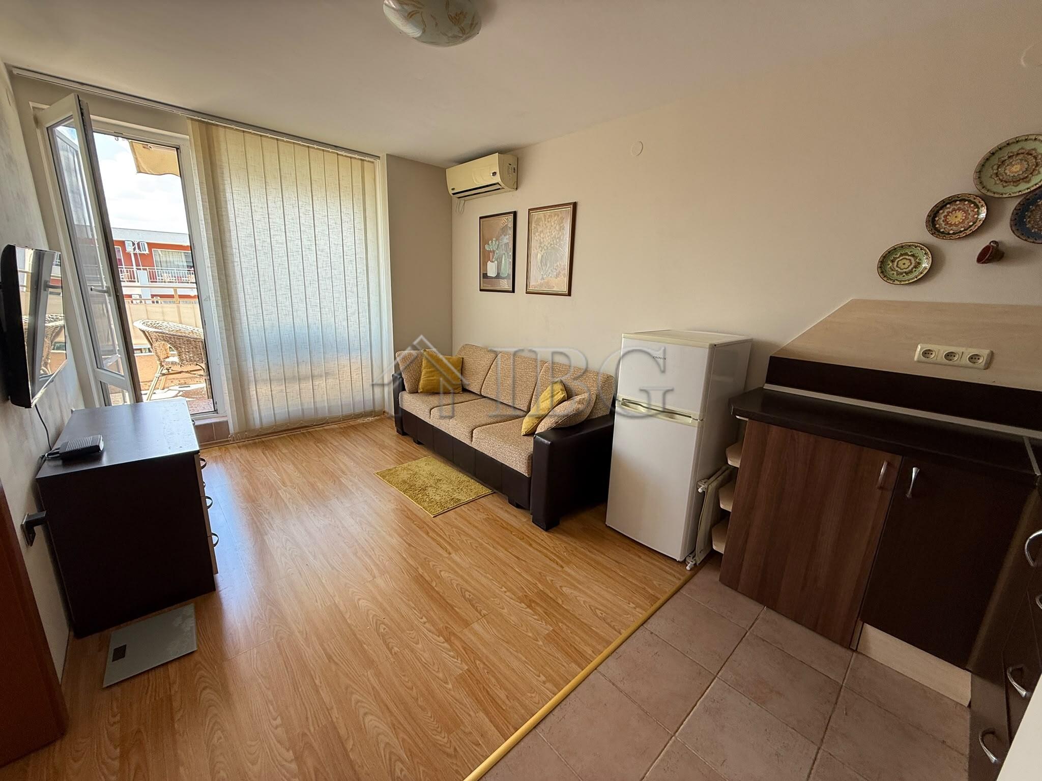Furnished 2-room Apartment Pool View Nessebar Fort Club, Sunny Beach — photo 8 of 19
