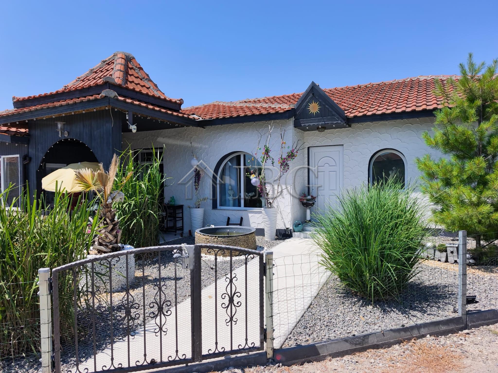 Single-Storey House with Private Pool in Rudnik, Burgas - No Maintenance Fee — photo 2