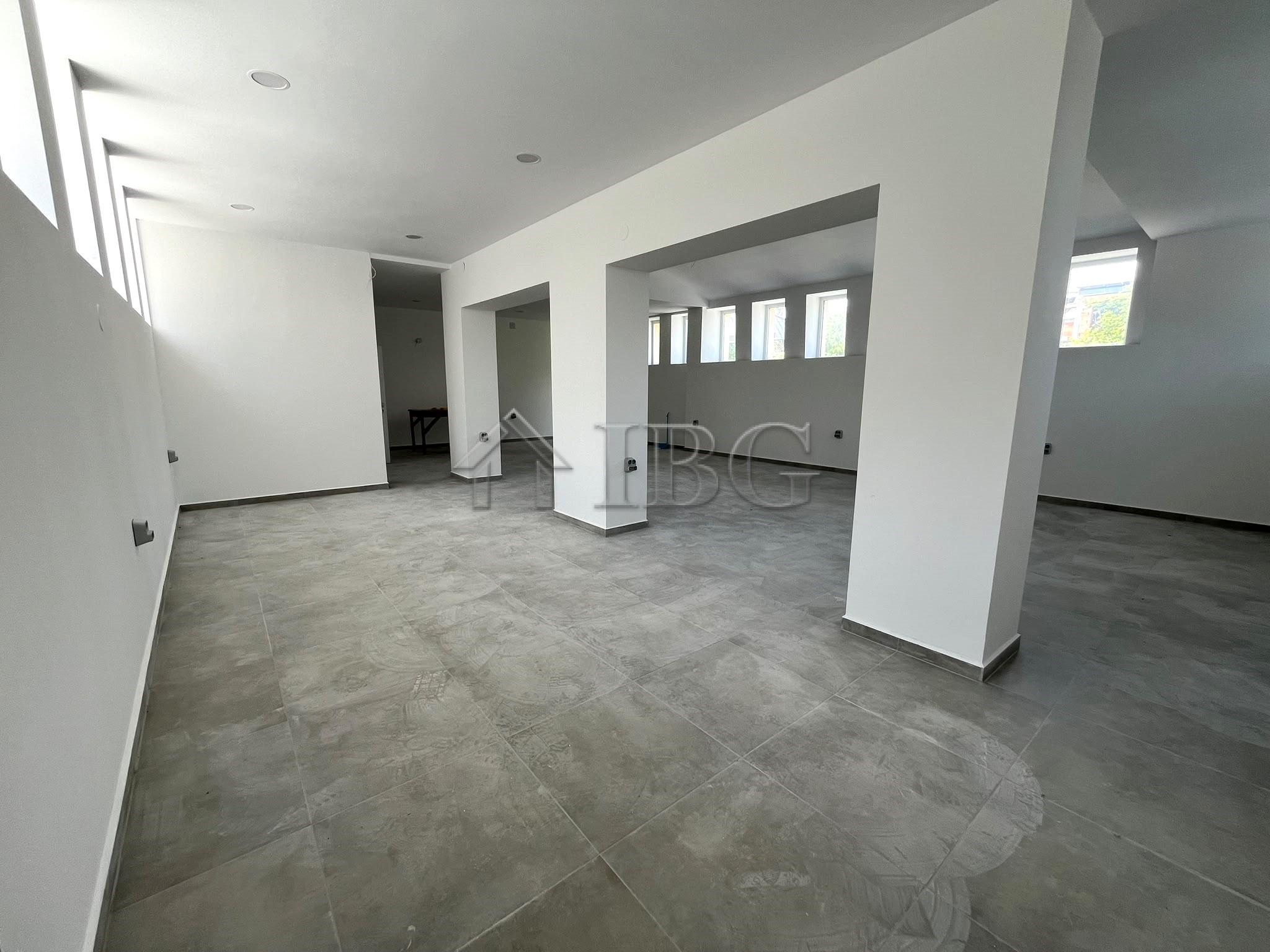Brand new! Spacious permise for rent in Ruse city — photo 2