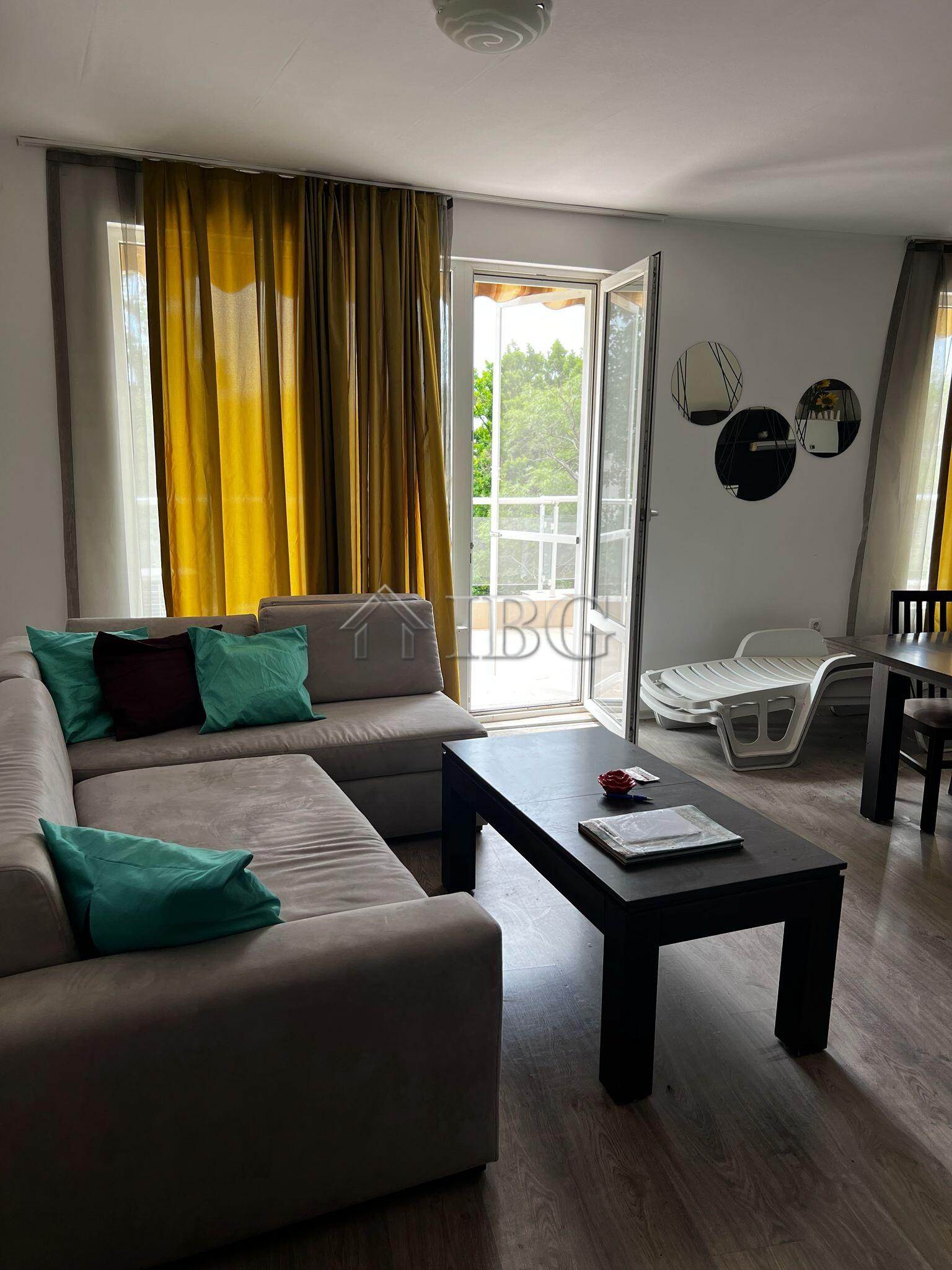 Spacious 1-Bedroom Apartment Yassen Complex, Sunny Beach — photo 4 of 20