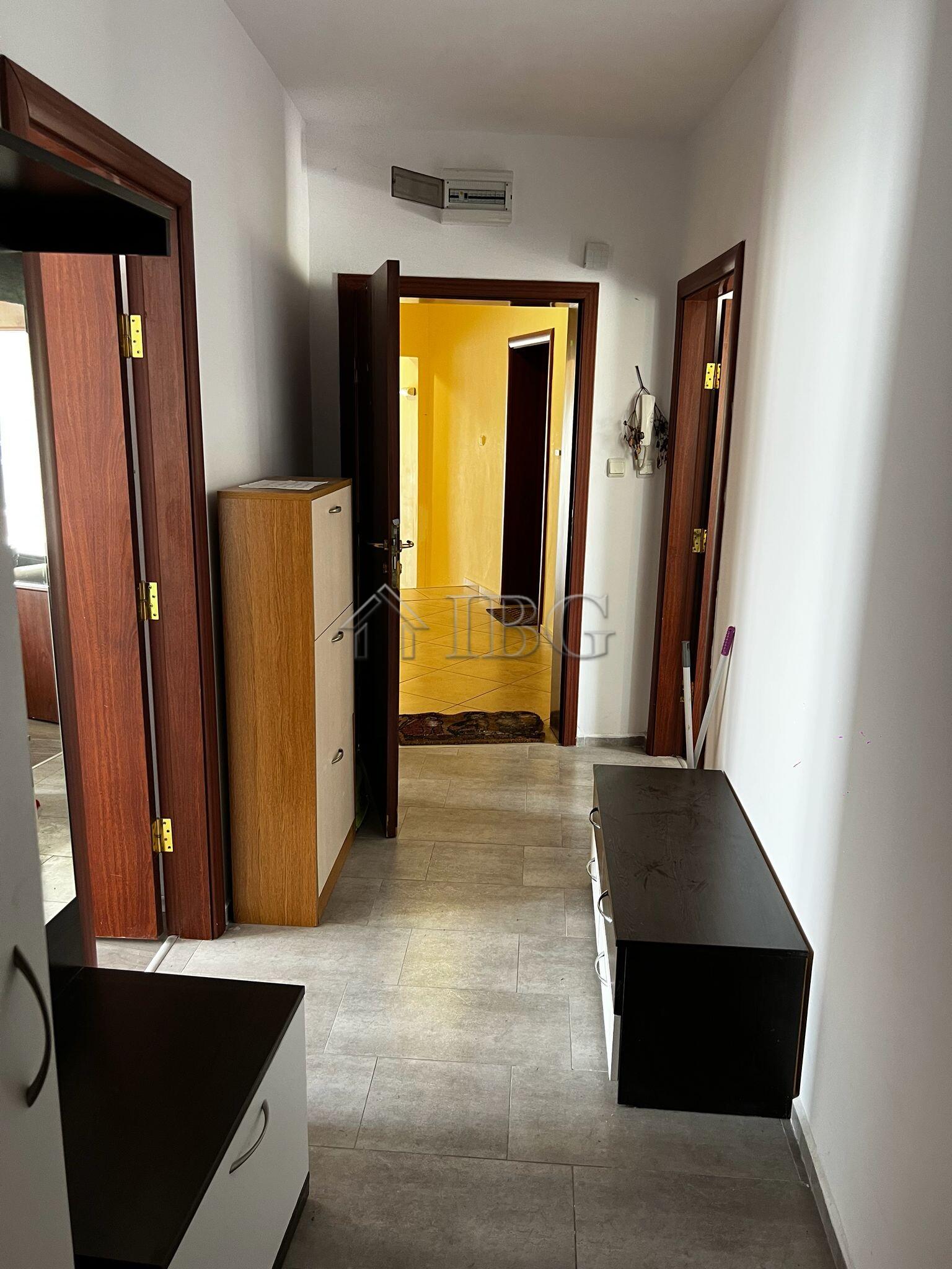 Spacious 1-Bedroom Apartment Yassen Complex, Sunny Beach — photo 16 of 20