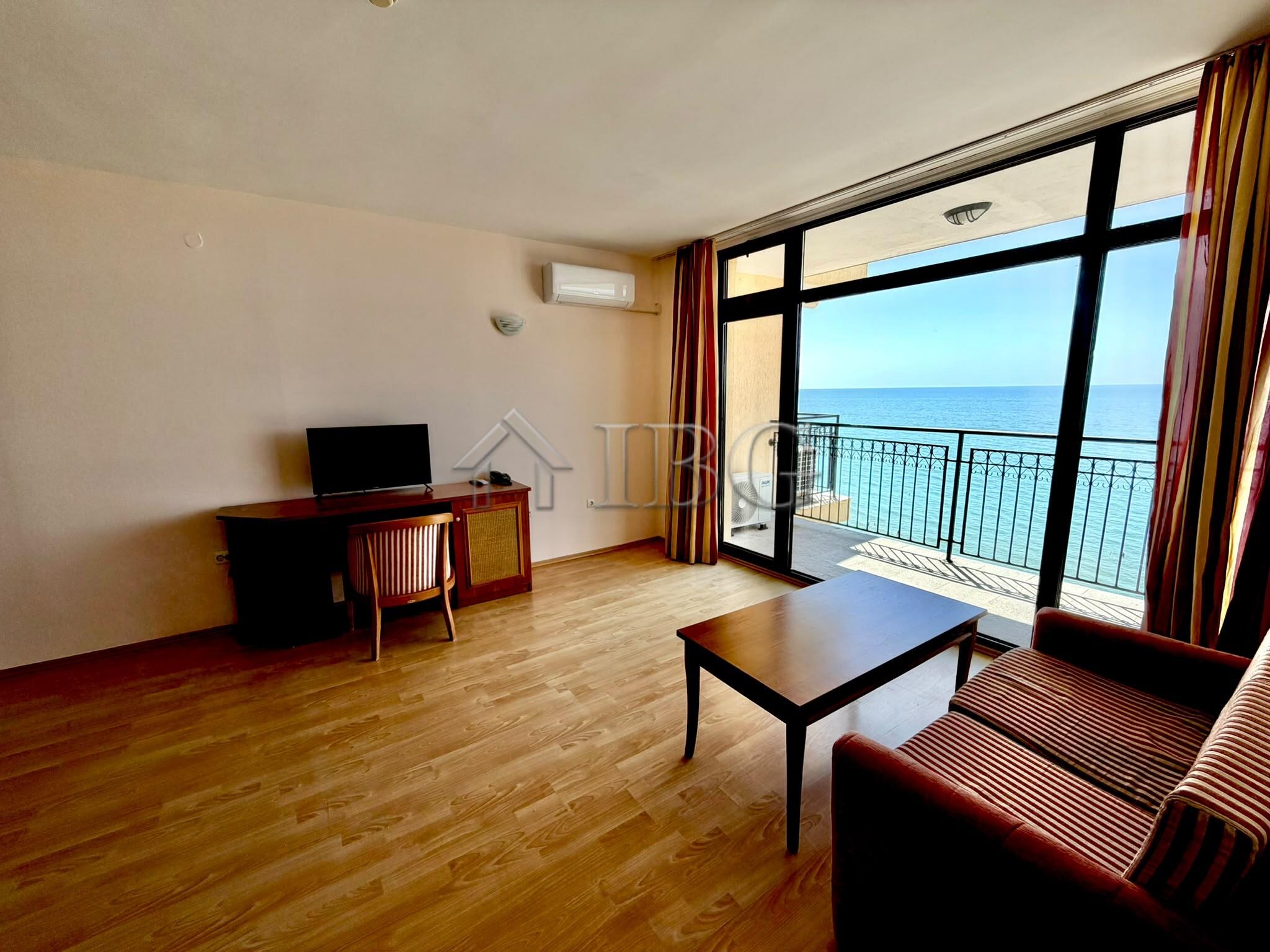 Frontal Sea view, 1st Line - One bedroom apartment, Tiva Del Mar, Sveti Vlas — photo 14 of 25