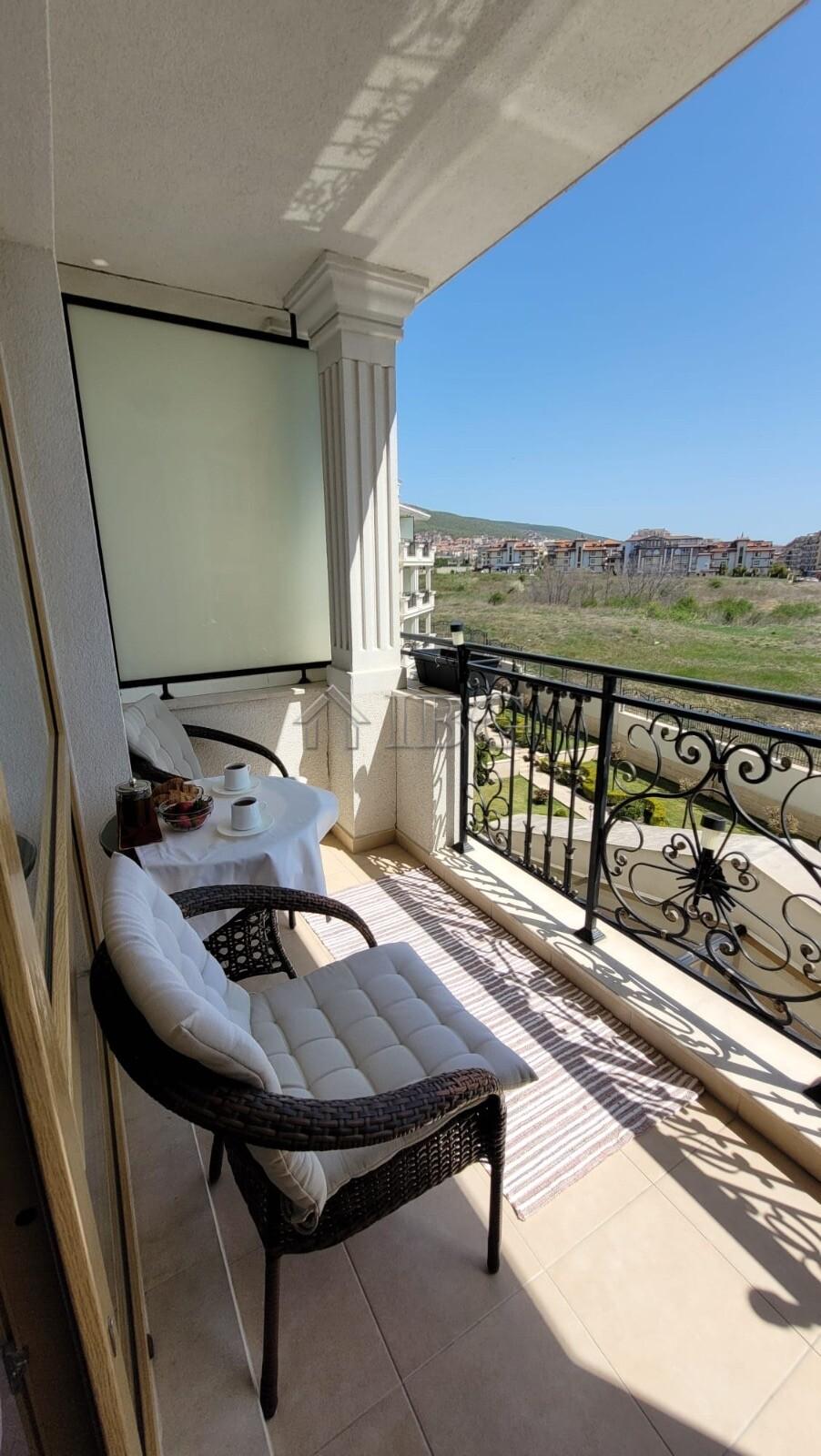Luxury Apartment with 3 rooms View to pool and sea Villa Florence, Sveti Vlas — photo 12 of 25