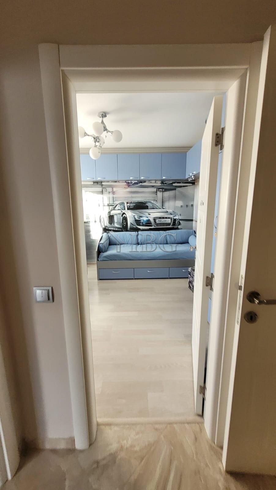 Luxury Apartment with 3 rooms View to pool and sea Villa Florence, Sveti Vlas — photo 19 of 25