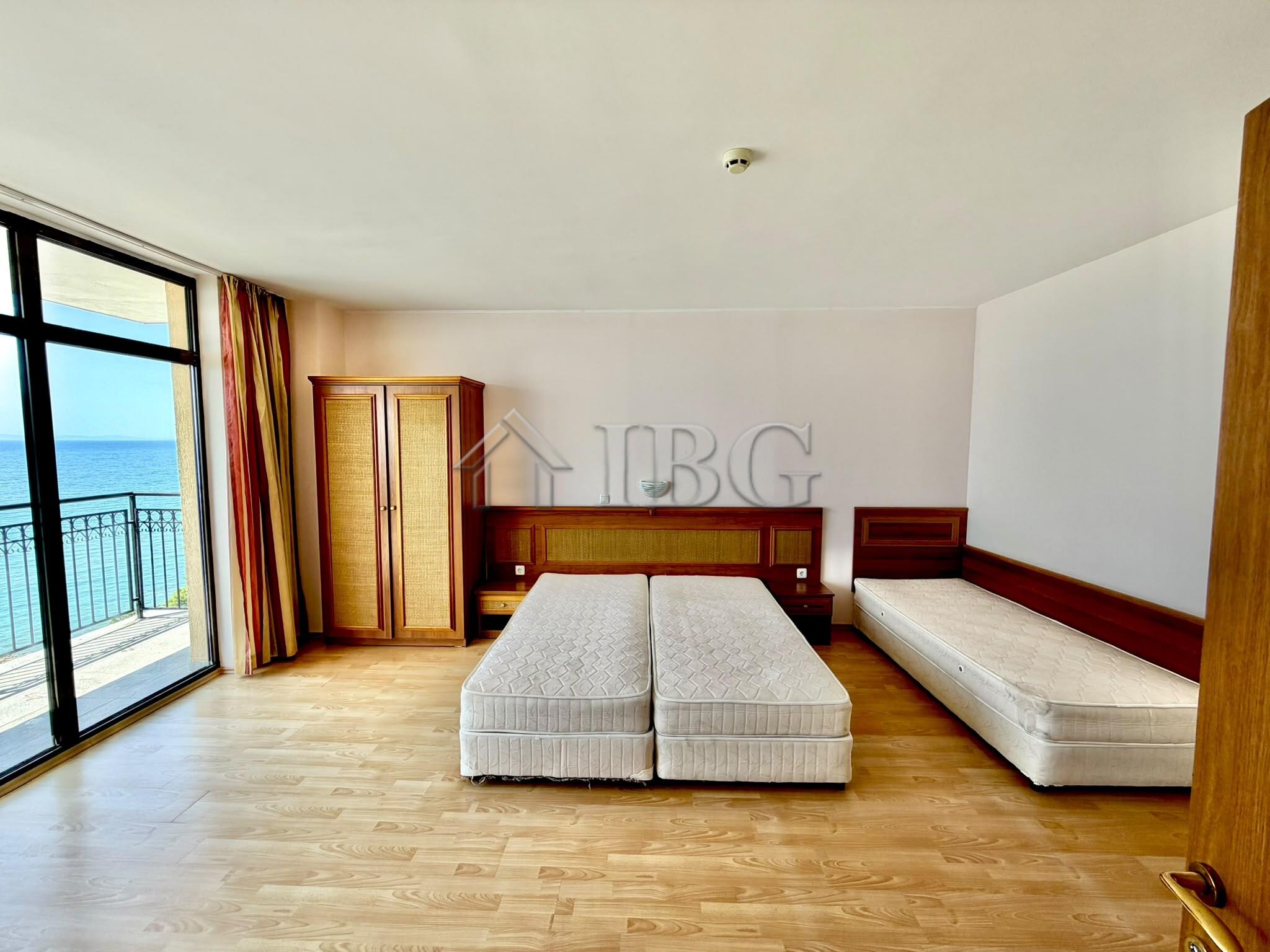 Frontal Sea view, 1st Line - One bedroom apartment, Tiva Del Mar, Sveti Vlas — photo 22 of 25
