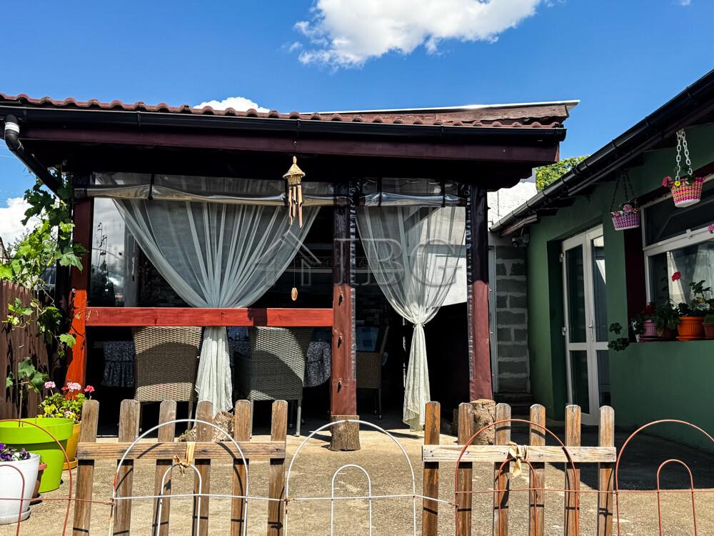 Renovated House with Guest House, Garage & Landscaped Garden Near General Toshevo — photo 23 of 25