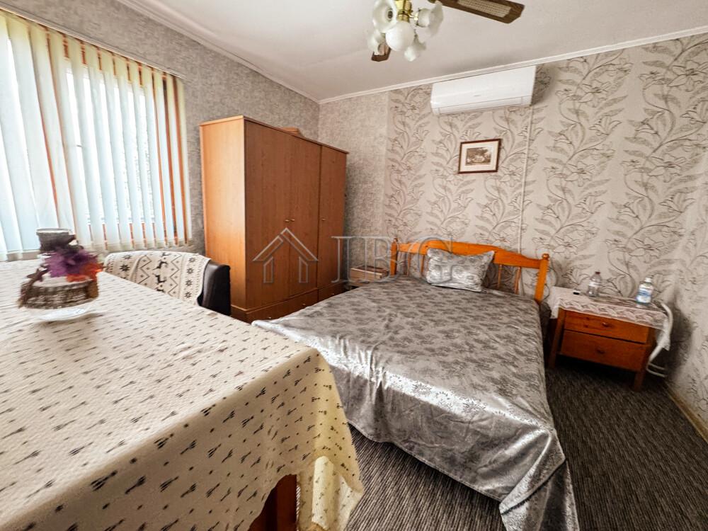 Renovated House with Guest House, Garage & Landscaped Garden Near General Toshevo — photo 12 of 25