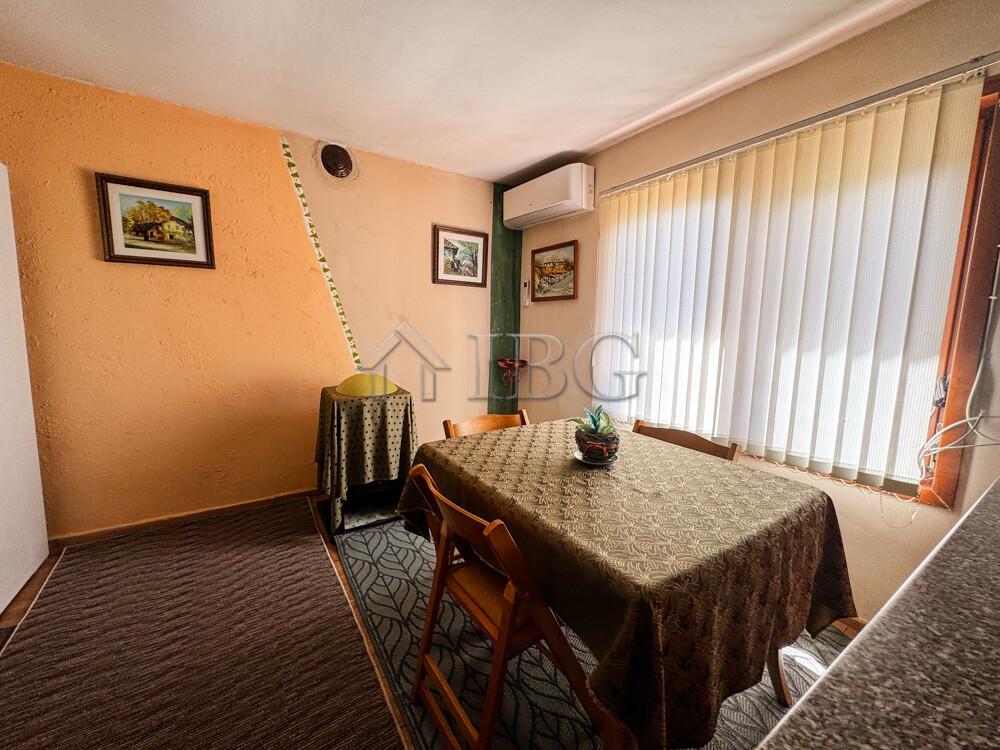 Renovated House with Guest House, Garage & Landscaped Garden Near General Toshevo — photo 9 of 25