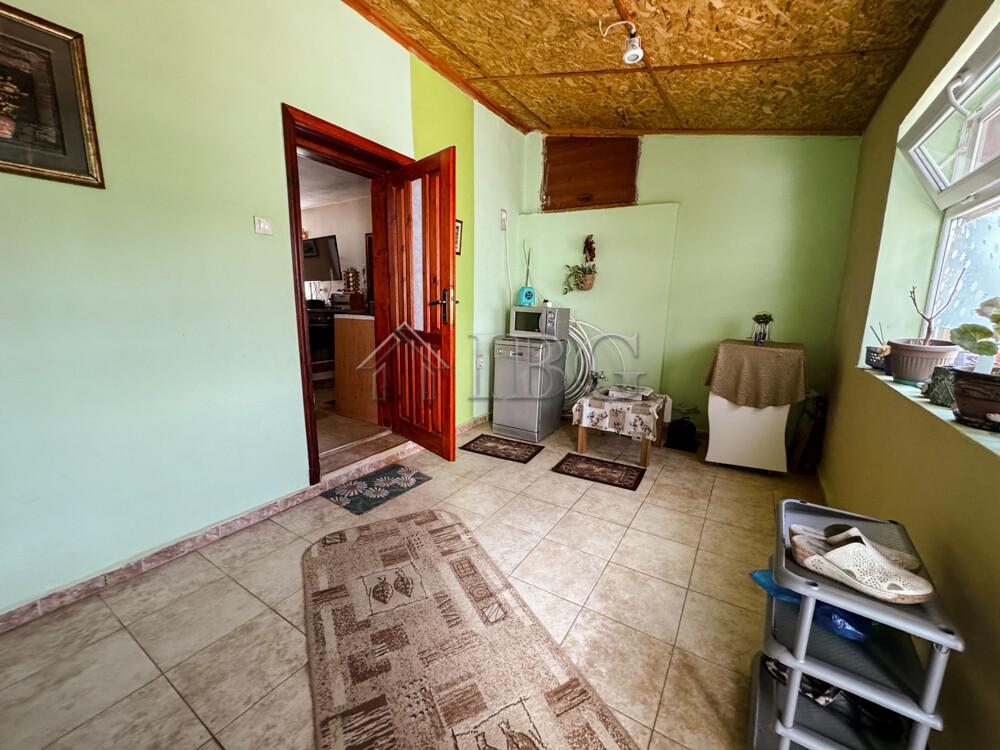 Renovated House with Guest House, Garage & Landscaped Garden Near General Toshevo — photo 17 of 25