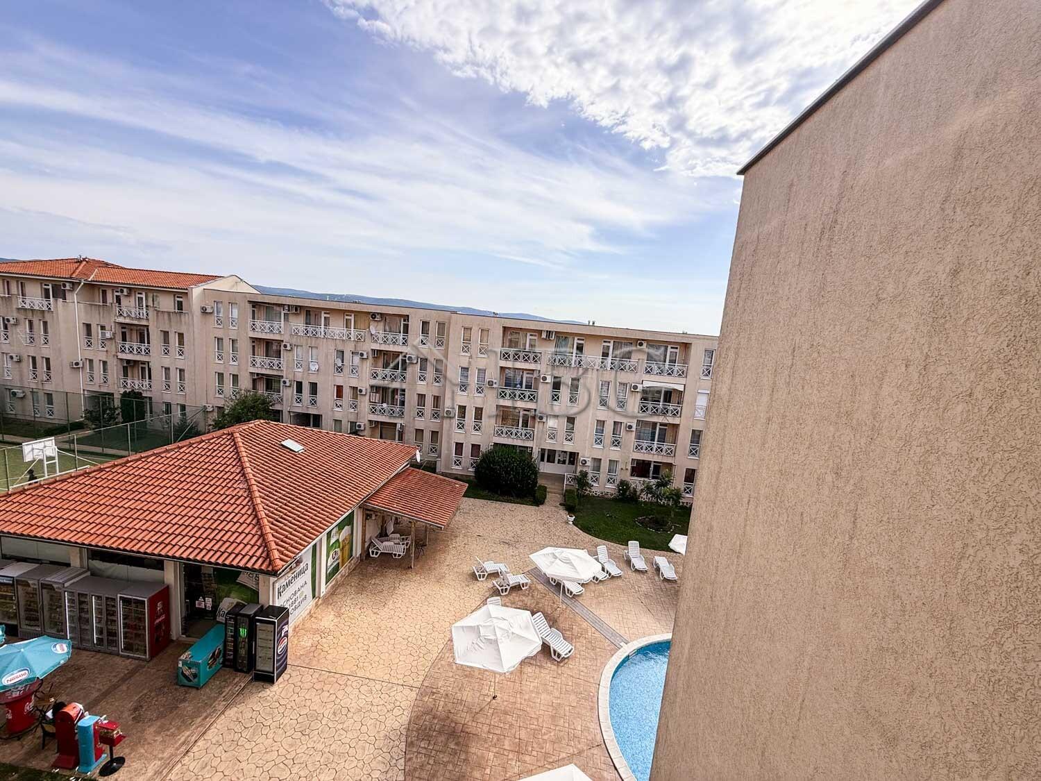 2-Bedroom Apartment with Pool View Sunny Day 6, Sunny Beach — photo 18 of 25