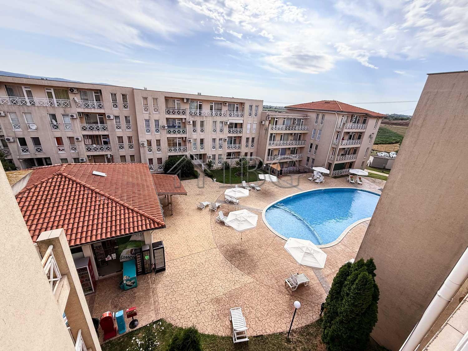 2-Bedroom Apartment with Pool View Sunny Day 6, Sunny Beach — photo 15 of 25