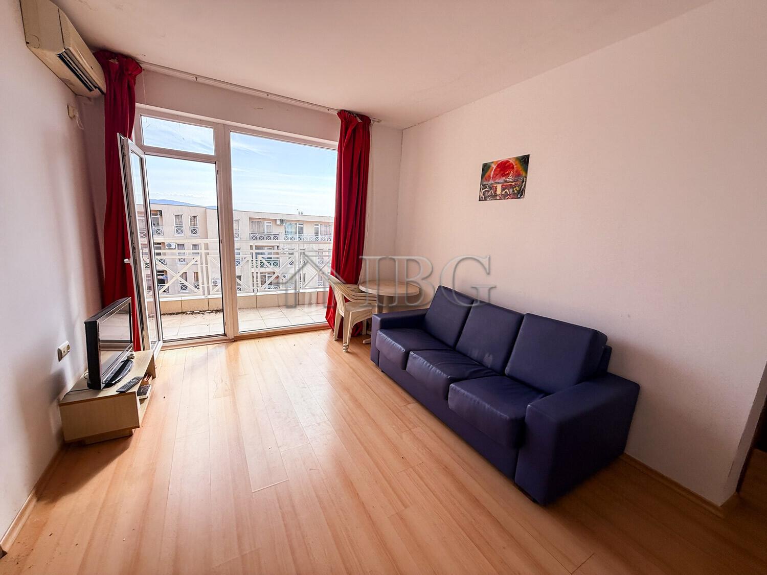 2-Bedroom Apartment with Pool View Sunny Day 6, Sunny Beach — photo 4 of 25