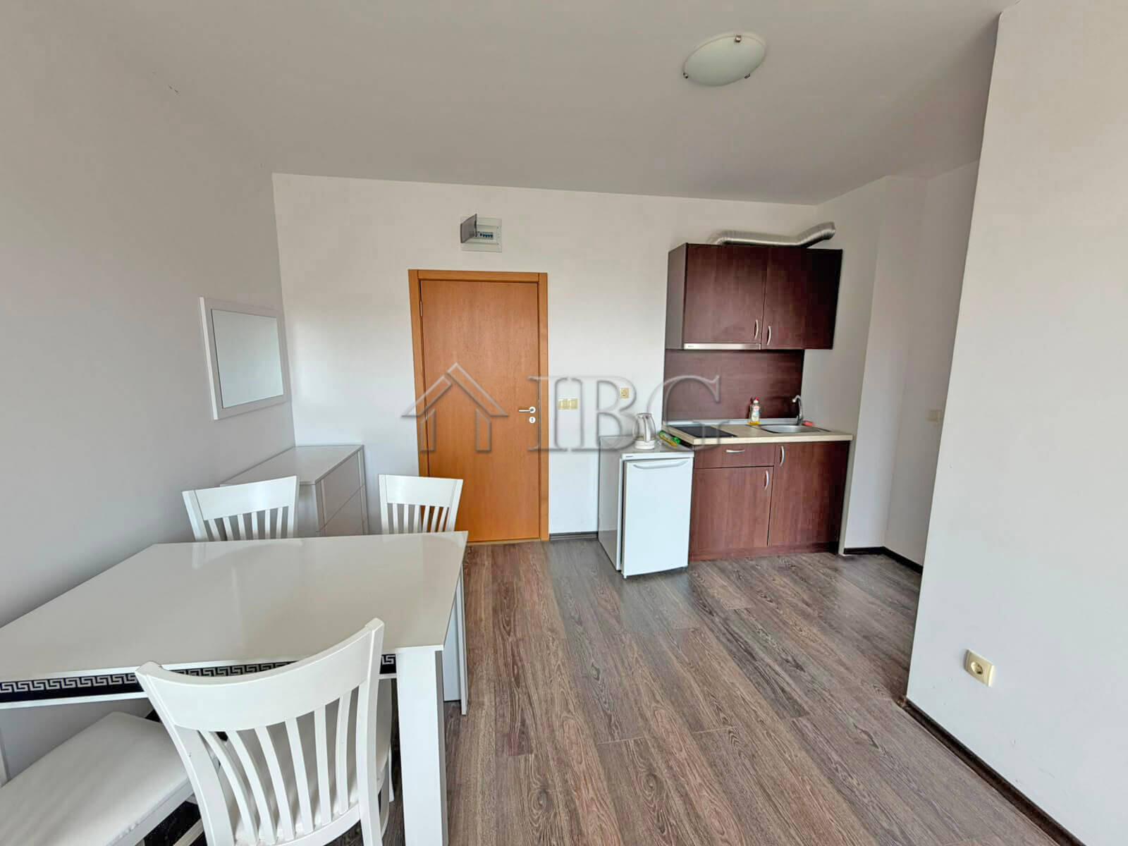 Furnished 1-Bedroom Apartment in Sunny View Central, Sunny Beach — photo 3