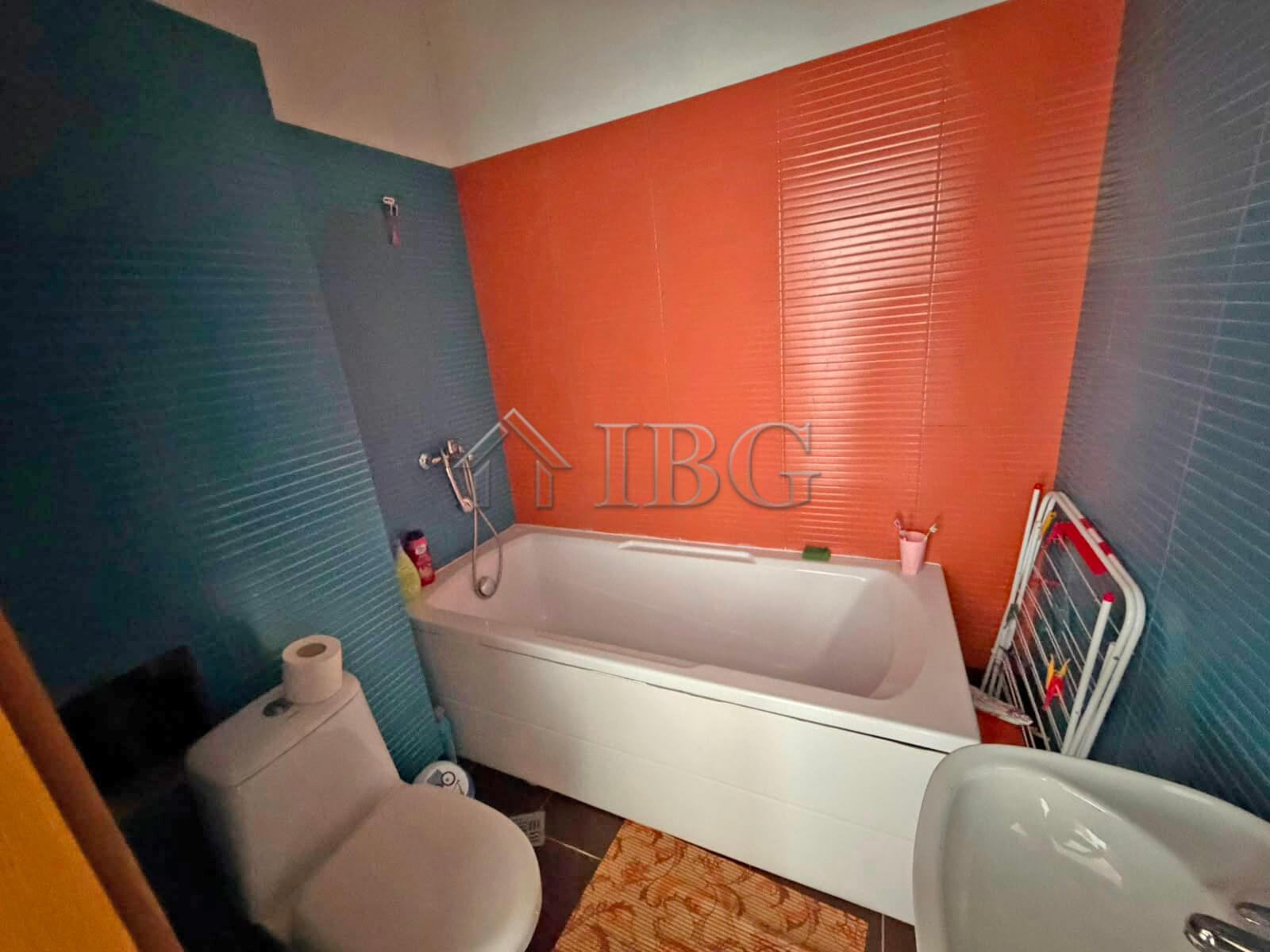 Furnished 1-Bedroom Apartment in Sunny View Central, Sunny Beach — photo 7 of 15