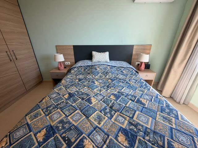 Front-Line 2-Bedroom Apartment with Panoramic Sea View Swan Bay, Chernomorets — photo 11 of 25