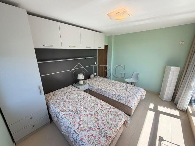 Front-Line 2-Bedroom Apartment with Panoramic Sea View Swan Bay, Chernomorets — photo 12 of 25