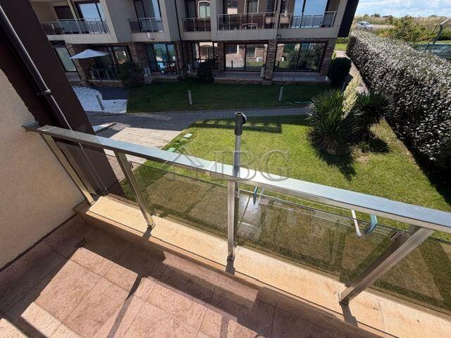 Front-Line 2-Bedroom Apartment with Panoramic Sea View Swan Bay, Chernomorets — photo 16 of 25