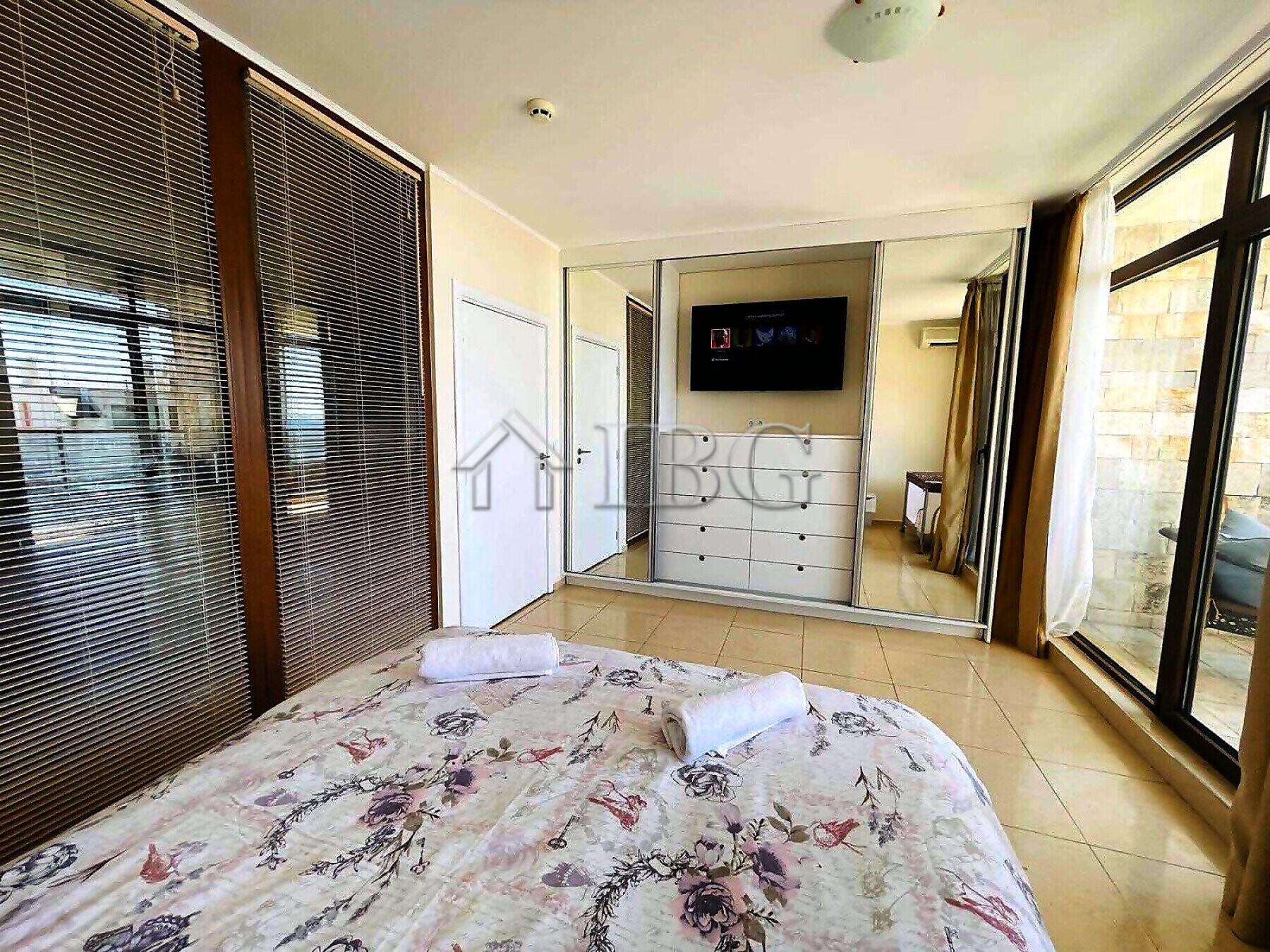 Spacious 2-Bedroom Apartment with Sea View Dolce Vita 1, Sveti Vlas — photo 11 of 17