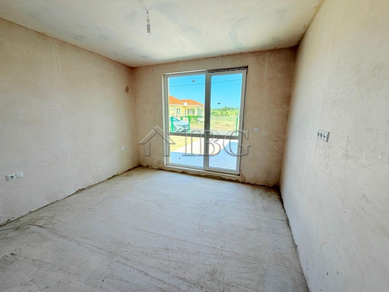 New 3-Bedroom House with Panoramic Lake View Cherni Vrah, near Burgas — photo 10 of 12